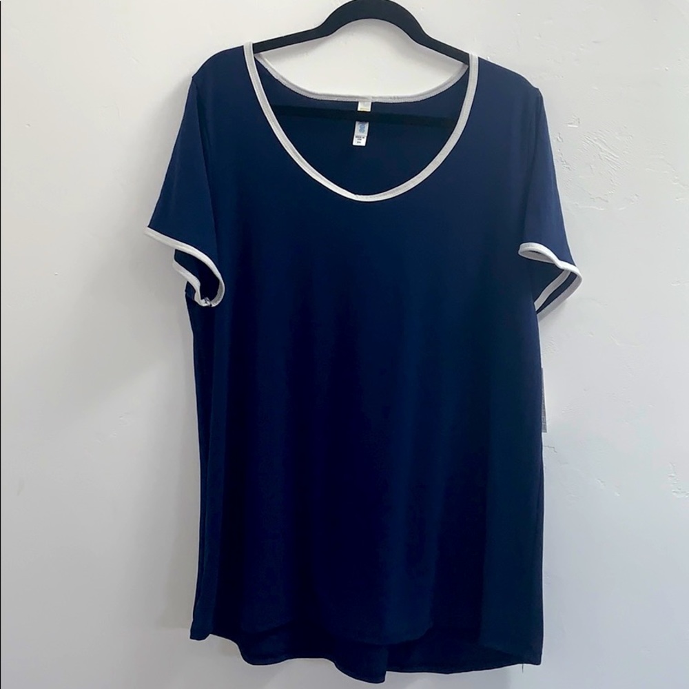 LuLaRoe Classic T